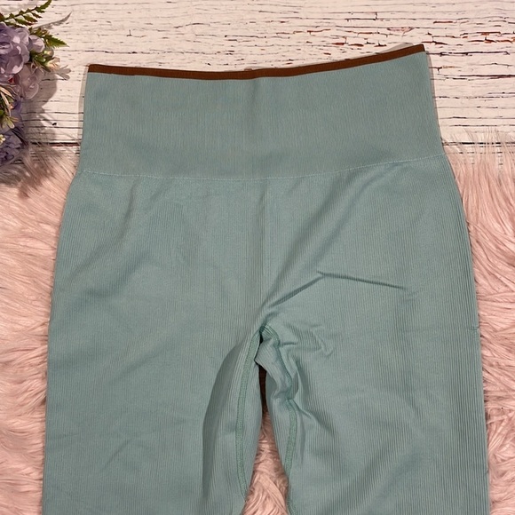 NWT Outdoor Voices Seamless Ribbed 7/8 Legging- Storm - Picture 3 of 9